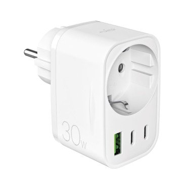 Puro 30W Power Delivery Charger with Schuko Plug and Socket 2x USB-C + 1x USB-A - White Puro 30W Power Delivery Charger with Schuko Plug and Socket 2x USB-C + 1x USB-A - White